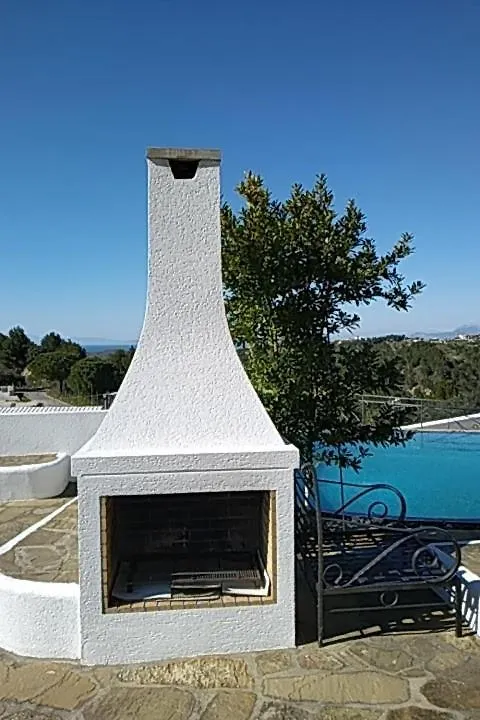 Turisalba Hotel Ishem 0*,