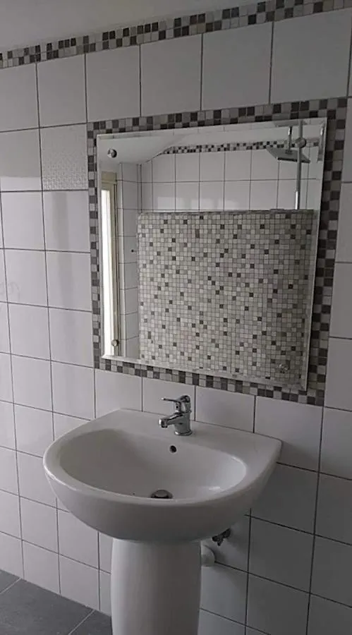 Turisalba Hotel Ishem Guest house
