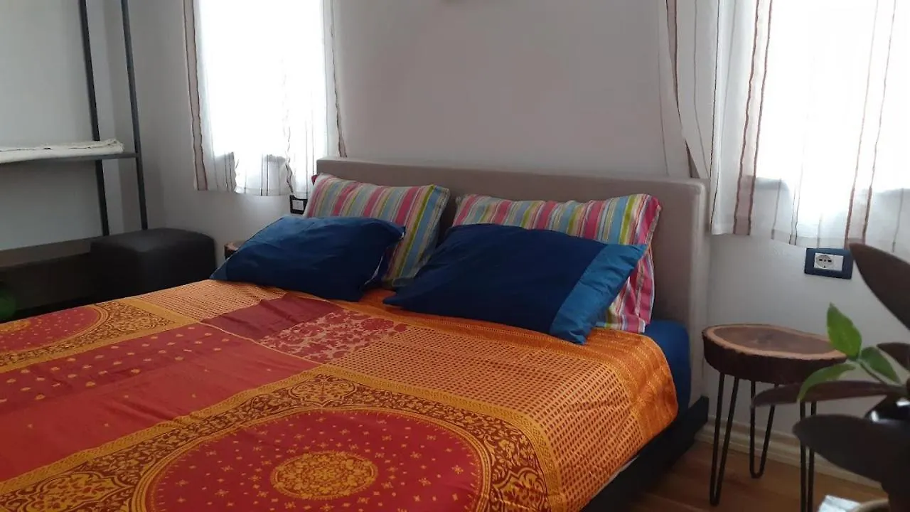 Turisalba Hotel Ishem Guest house