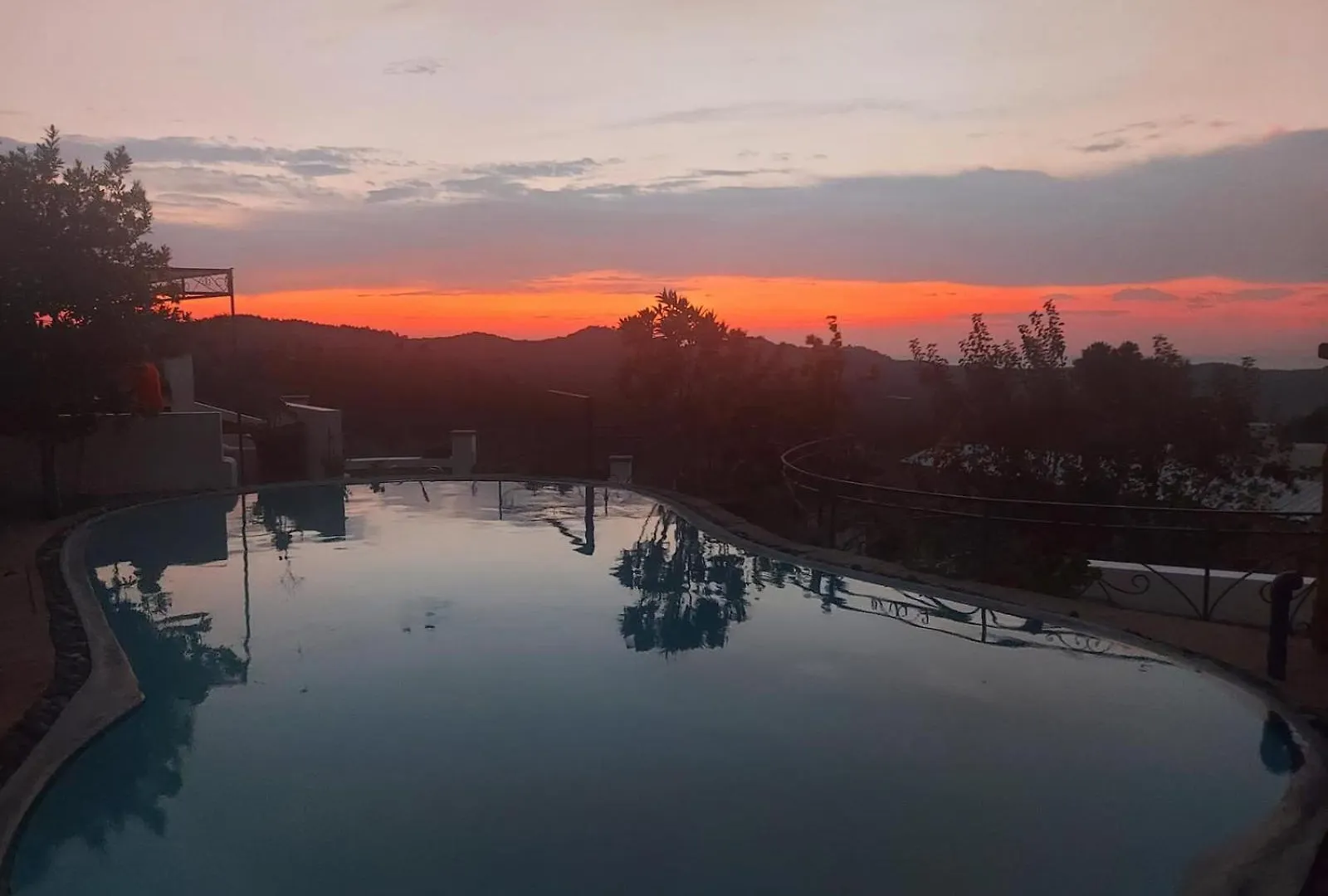 Guest house Turisalba Hotel Ishem